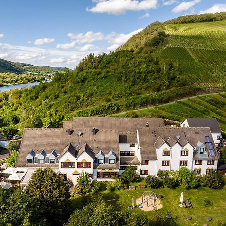 Weinhotel Restaurant Klostermuehle Ockfen Exterior photo